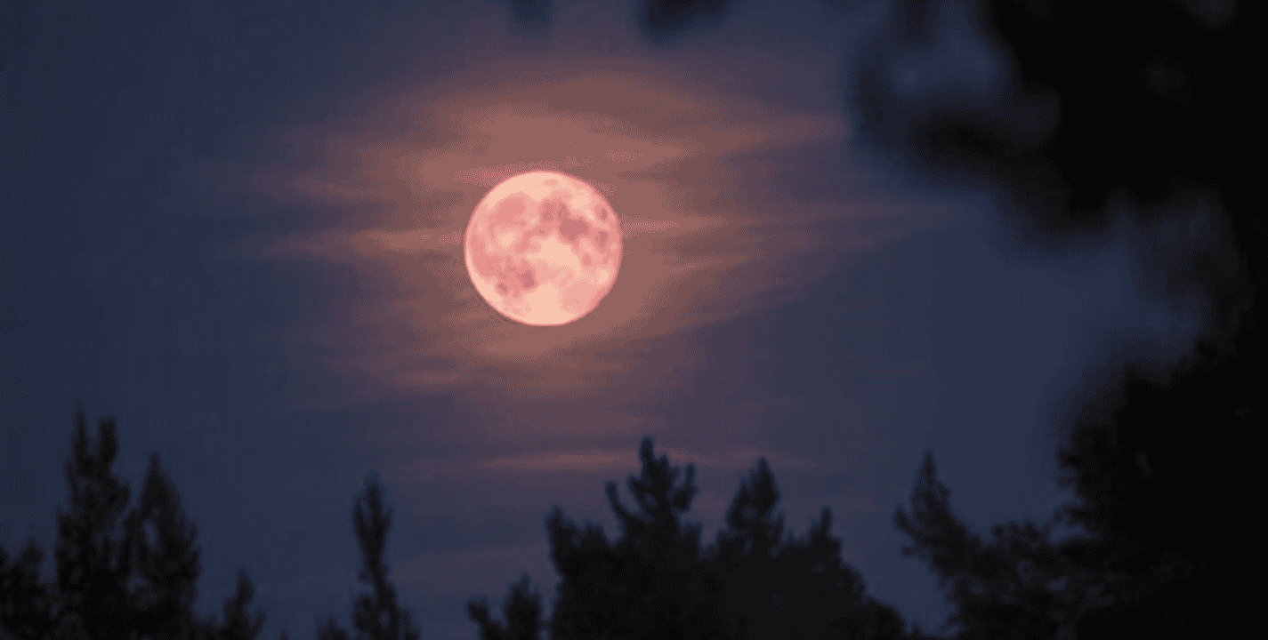 El martes 23 de abril, el cielo nocturno se iluminará con la hermosa Luna Rosa en México. PINTEREST